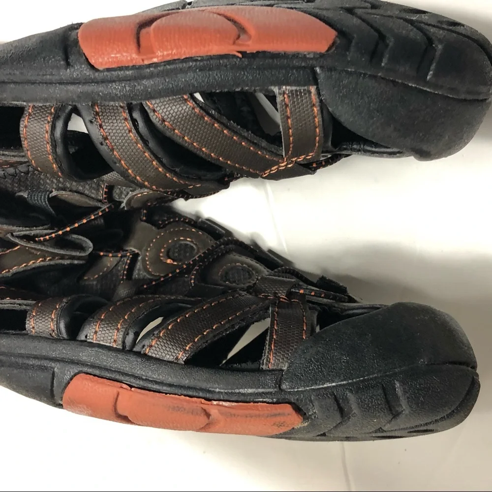 - Ozark Trail Fisherman Sandals closed toe  Men's rubber tip size 13